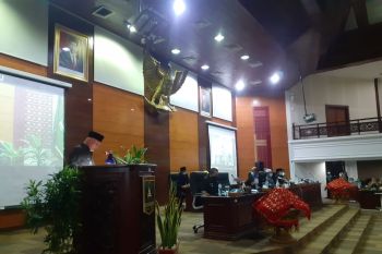 Gubernur sampaikan pidato pertama di hadapan DPRD Sumbar