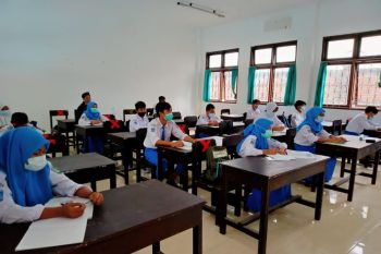 Wali kota Mataram mempertimbangkan pembukaan sekolah saat pandemi