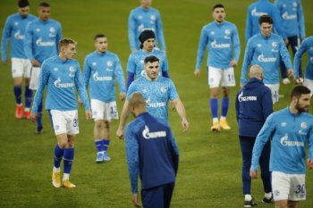 Schalke:  Grammozis jadi pelatih kelimanya musim ini