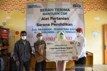 PT Semen Padang salurkan  CSR SIG untuk petani di Pasaman dan Pasbar