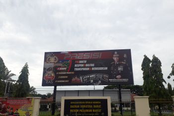 Ketua DPRD Pasaman Barat laporkan dua wartawan media online ke Polisi