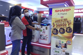 Sharp berbagi "Golden Lucky' untuk manjakan konsumen