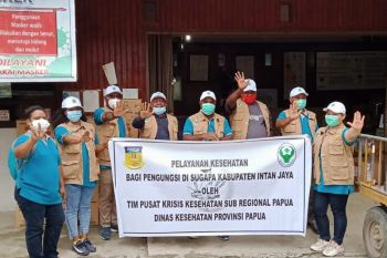 Pemprov salurkan bantuan sosial-pulihkan kesehatan warga di Intan Jaya