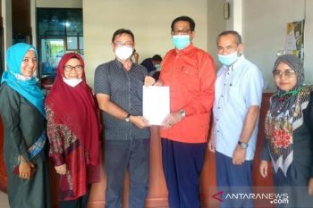 Baznas Agam salurkan zakat Rp1,08 miliar