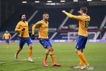 Everton sodok empat besar klasemen setelah tumbangkan West Brom