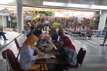 Pemkot Mataram mengantisipasi varian baru COVID-19 dari kedatangan PMI