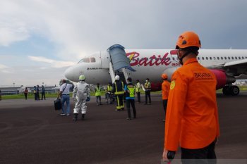 Ban depan bermasalah, Batik Air mendarat kembali di Jambi
