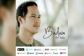 Satpam bank ini rilis single lagu Dayak Ngaju
