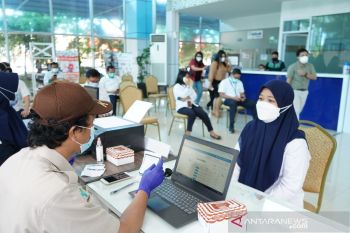 Seluruh karyawan Pelindo IV akan disuntik vaksin COVID-19