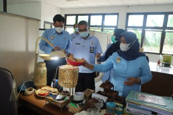 Bupati Sleman: OPD harus mendorong UKM berinovasi di masa pandemi