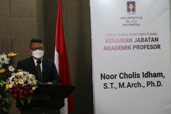 Rektor UII minta guru besar jangan terbawa arus narasi publik