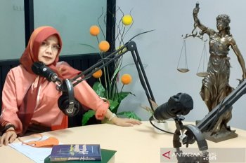 Pakar: Hanya korban pencemaran nama baik di media sosial yang bisa lapor