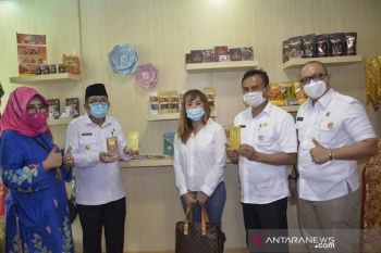 Padang sediakan galeri dagang  bantu pemasaran  produk UKM