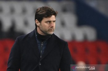 Mauricio Pochettino "ceramahi" pemain PSG di ruang ganti saat turun minum