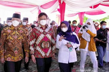 Menkes jelaskan alasan Indonesia beli banyak vaksin