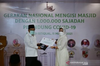 Ketua DPR Puan  apresiasi Gerakan Satu Juta Sajadah Pelindung COVID-19