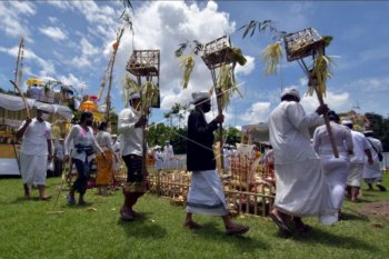 Upacara Tawur Kesanga di Denpasar