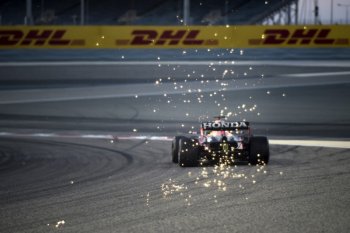 Tercepat di tes Bahrain, Verstappen jadi ancaman jelang seri pembuka
