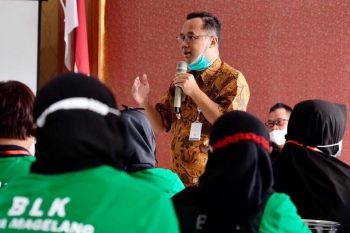 Wali  Kota kaget gedung Pemkot Magelang dipasang logo TNI lagi