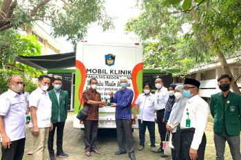 FK UMI hadirkan mobil klinik dukung program sosial kampus