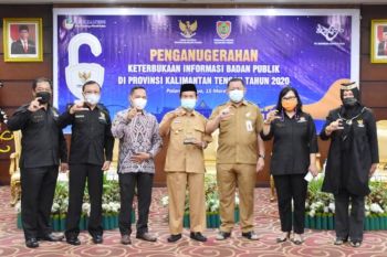 Kapuas raih penghargaan keterbukaan informasi badan publik