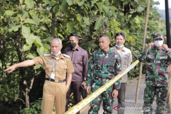 Wabup Pangkep tinjau akses jalan Trans Sulawesi di Tondong Tallasa