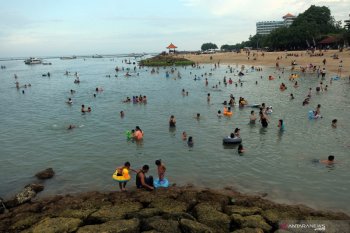 Indonesia looks to domestic tourists for tourism revival in 2021