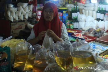 Harga Minyak Goreng Curah Naik Di Padang