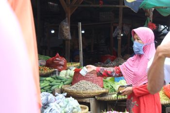 Pedagang di Kota Bandarlampung minta vaksinasi segera dilaksanakan