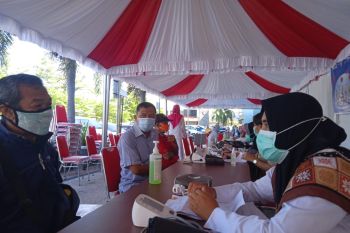 2.000 guru di Kota Mataram sasaran vaksinasi  COVID-19