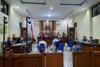 Jaksa KPK hadirkan lima orang saksi
