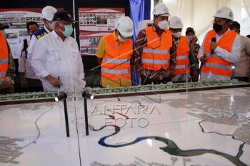 Peresmian jalan tol layang Pettarani di Makassar