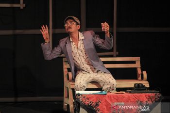 Parade teater monolog