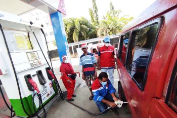 Warga Makassar Sulsel respons positif harga pertalite setara premium