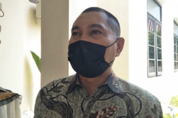 RSUD Mataram menunda vaksinasi COVID-19 massal karena kendala stok