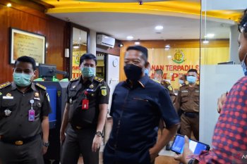 Kejagung pastikan kasus Pelindo II tetap berjalan meski RJ Lino ditahan KPK