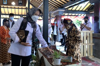 KPK jadwalkan periksa Wali Kota Batu Dewanti Rumpoko soal kasus gratifikasi 2011-2017