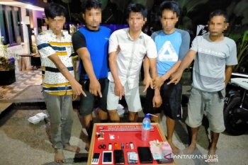Polda NTB menetapkan lima tersangka peredaran narkoba di Lombok Timur