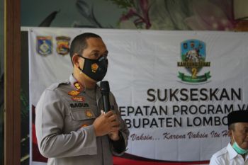 Forkopimda kawal pelaksanaan vaksinasi tokoh di Lombok Barat