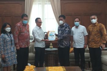Bupati Sangihe temui Wamenlu jajaki kerja sama dengan Filipina