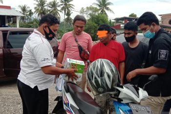 Sopir Travel Pasaman-Pakanbaru dibekuk saat menjual satwa dilindungi di Pasar Bawan Agam