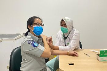 Jasa Raharja Lampung telah jalani vaksinasi COVID-19