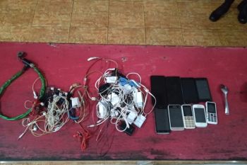 Lapas Padang sita ponsel dari kamar narapidana
