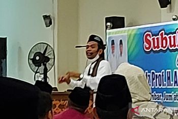 Gubernur Mahyeldi ajak ASN Sumbar sebagai inisiator shalat subuh berjamaah