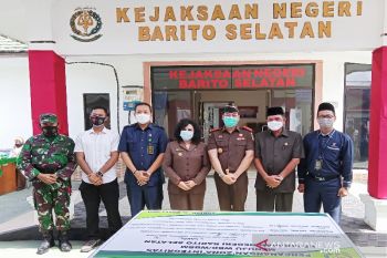 Pencanangan zona integritas WBK dan WBBM momentum perubahan Kejari Barsel