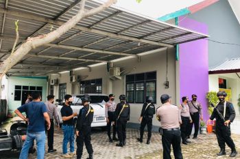 Polres Sumbawa tingkatkan patroli skala besar pasca ledakan bom di Makassar