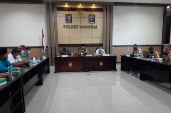 Kapolres Banggai undang tokoh lintas agama  bahas radikalisme