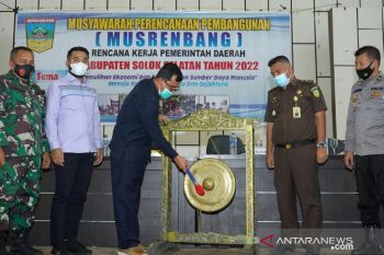 Pemerintah harus memfasilitasi MoU pedagang dengan penyedia aplikasi