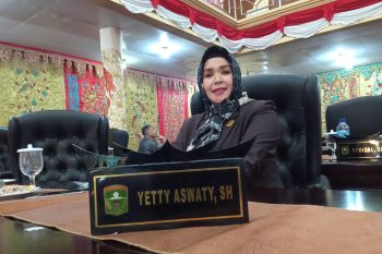 Legislator Kabupaten Solok minta Dinas Pertanian selesaikan persoalan kelangkaan pupuk subsidi