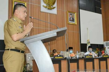 Hadianto Rasyid  sampaikan LKPJ Wali Kota Palu tahun 2020